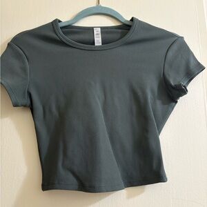 Gently Used Alo Ribbed Crop Top in Olive Branch